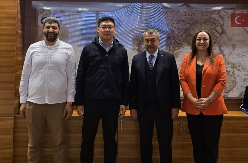 Nalan Kurt ve Alibaba Temsilcilerinden, GAİB Başkanı Kileci'ye stratejik iş birliği ziyareti.